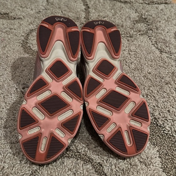 Ryka Devo plus 2 women’s sneakers size 10 M SLVR CLD color - Picture 5 of 12